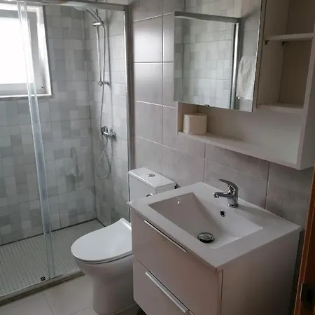 Atlantic 8 Semesterbostad *